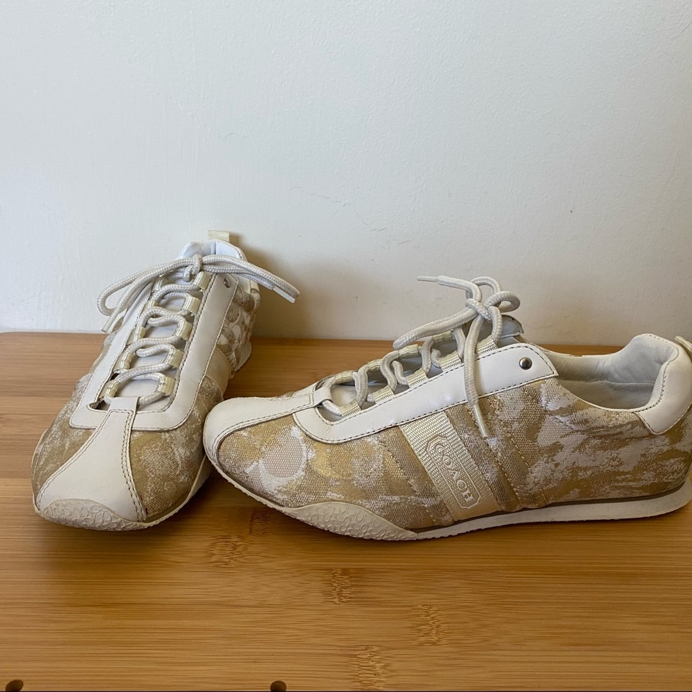 Coach Kelsie white gold logo sneakers 8.5